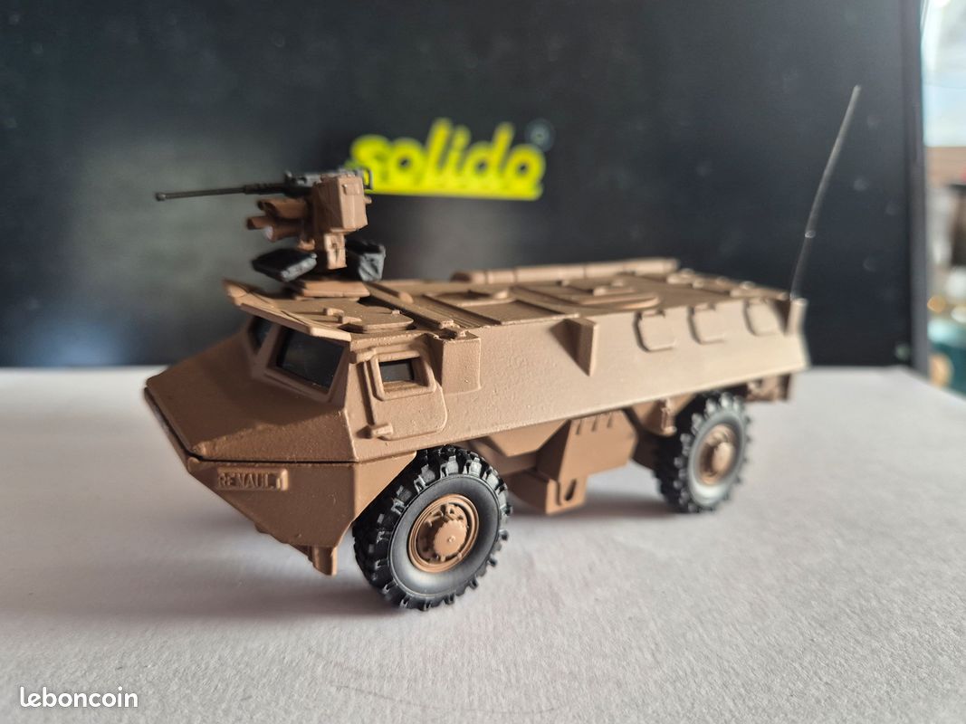 Solido Military Army 1/50 - VAB 4X4 UN 6027