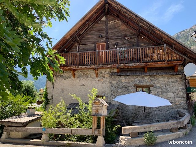 Maison 5 pièces 87 m² · à Névache · 87 m² · 400 000 €