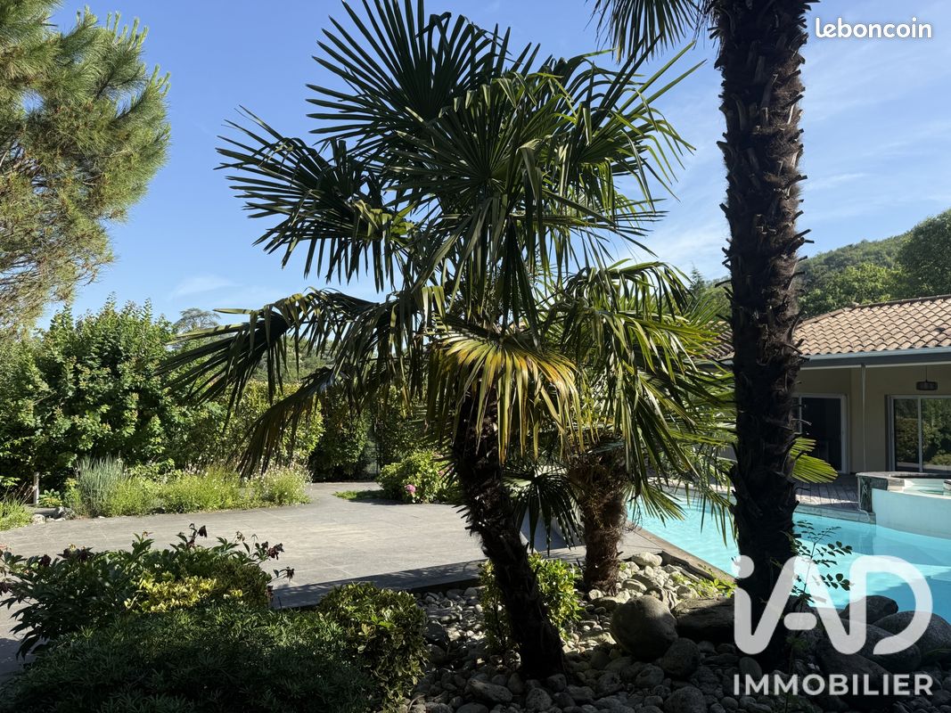 Maison 7 pièces 331 m² · à Limonest · 331 m² · 1 290 000 €