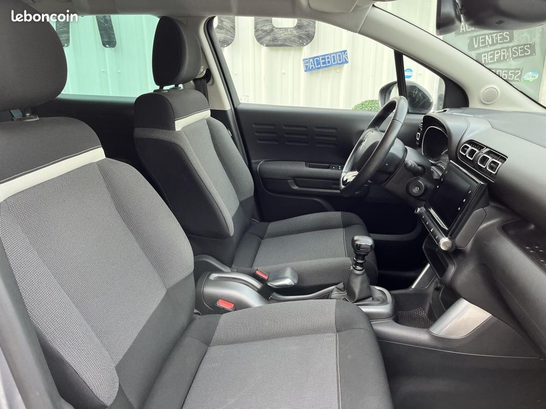 CITROEN C3 AIRCROSS 1.2 PureTech 12V - 110 S&S Shine PHASE 1 (image 9)
