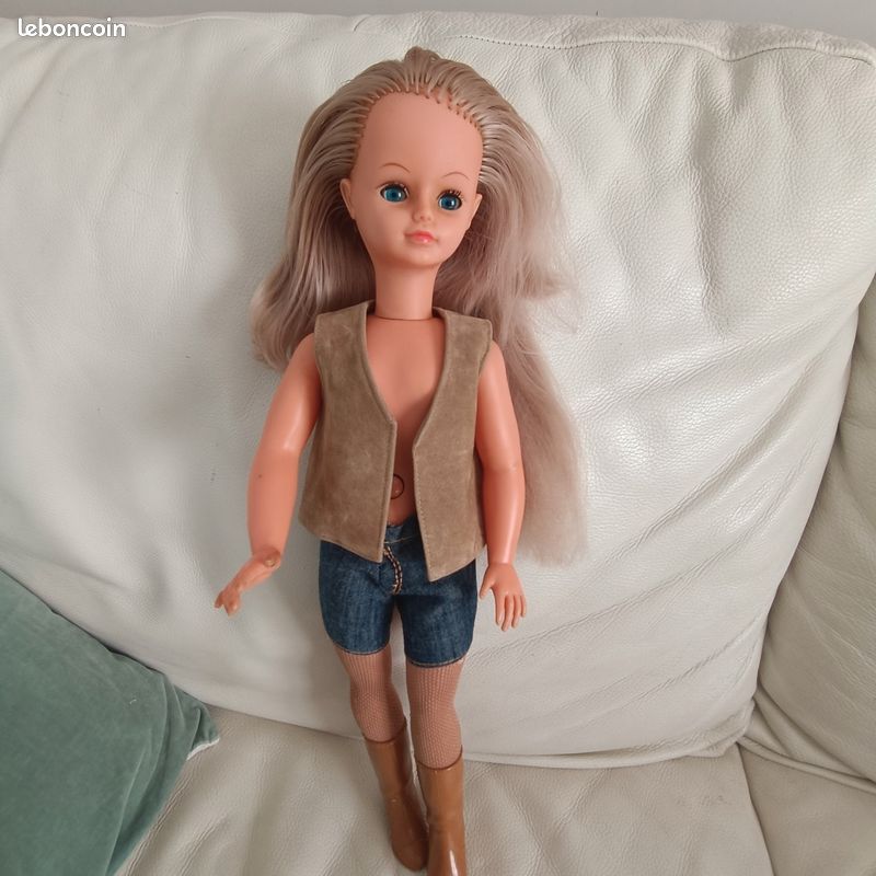POUPÉE BELLA ? 52 cm TIENT DEBOUT BLONDE YEUX BLEUS CORPS RIGIDE VINTAGE mécanisme parlant à réparer - Collection