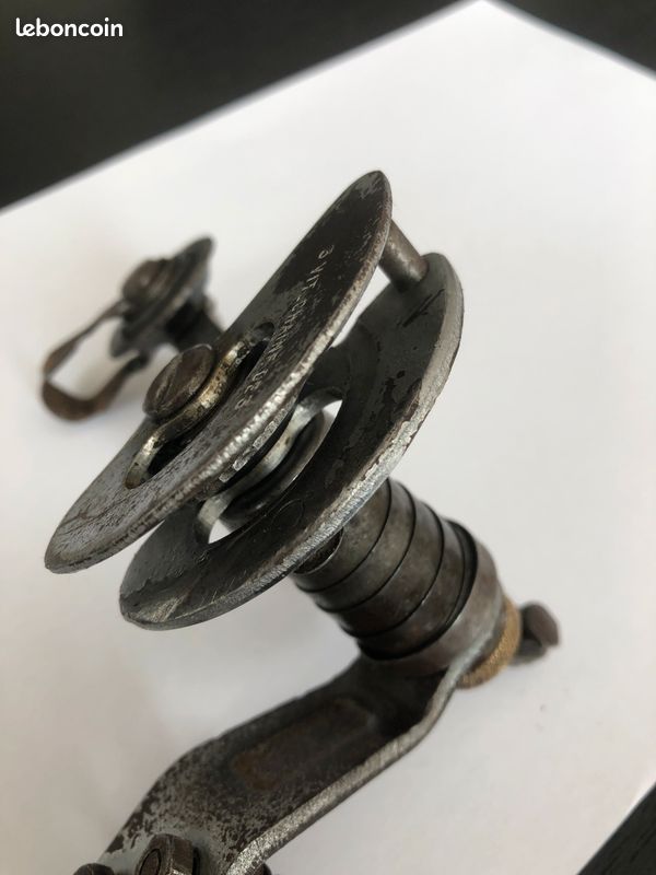 Dérailleur Huret Touriste Monobloc années 1950 🇫🇷 - Équipements vélos