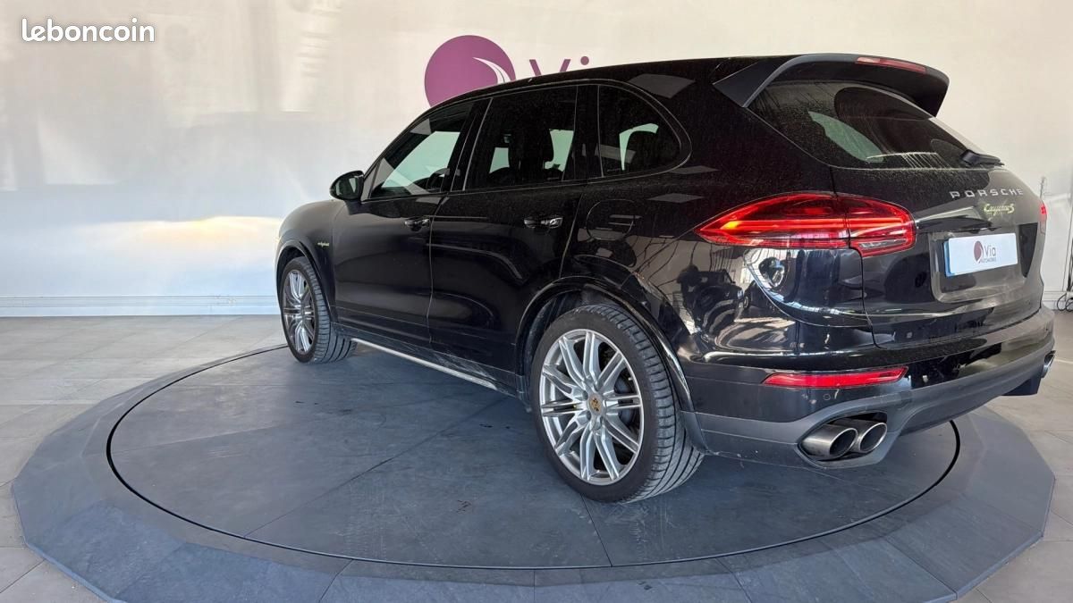 Porsche Cayenne 3.0 V6 416 ch S E-Hybrid Tiptronic A (image 4)
