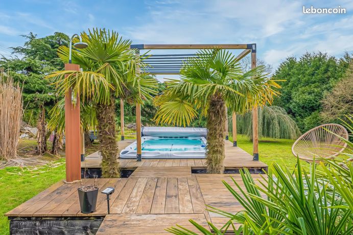 Propriété 8 pièces 210 m²