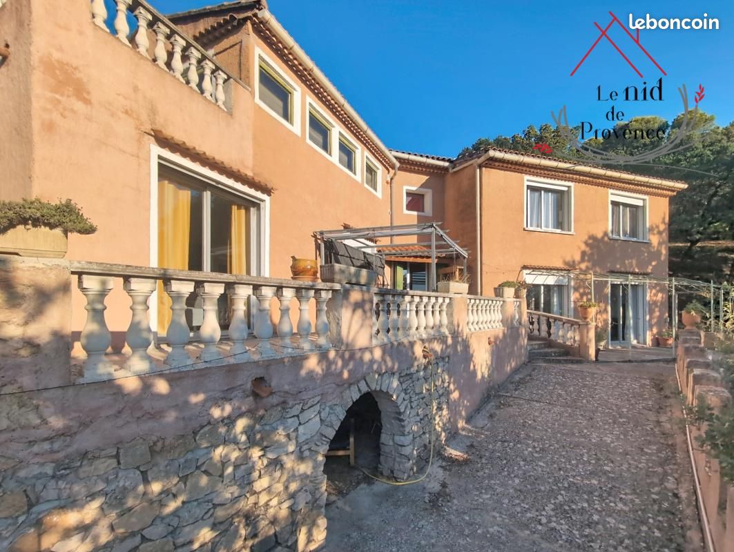 Maison 8 pièces 195 m² · à Piolenc · 195 m² · 350 000 €