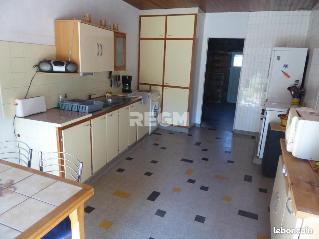Maison 7 pièces 150 m² - Montmoreau 16190 -Saint-Cybard (image principale 6)