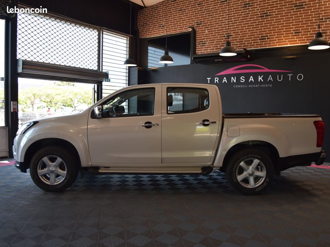 Isuzu d-max 2.5 4x4 crew cab quasar (image 8)
