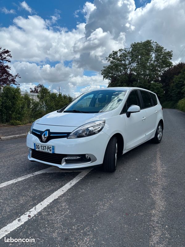 Renault Grand Scenic III phase 3 - 1.5 dCi 110ch - 2015 (image 1)