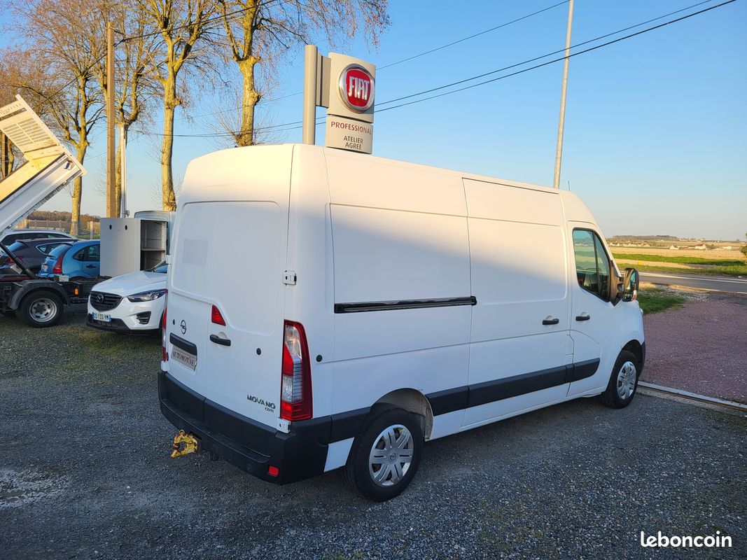 OPEL MOVANO 2.3cdti130 (12m3) Attelage (image 3)