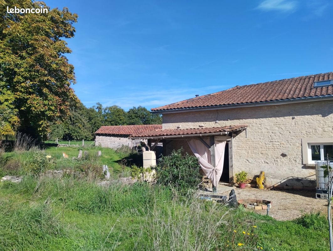 Maison 3 pièces 70 m² · à Champagne-Mouton · 70 m² · 127 475 €