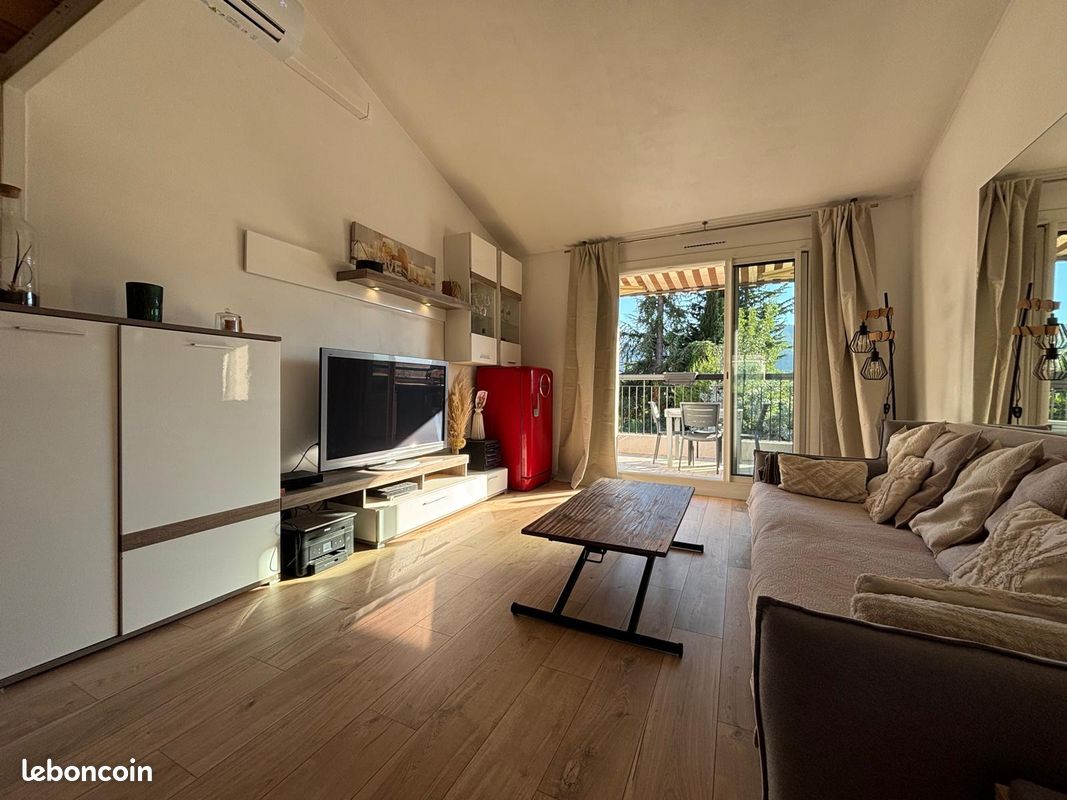 Appartement 2 pièces 50 m² · à Pégomas · 50 m² · 270 000 €