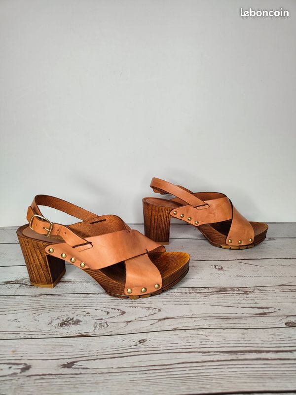 Sandales à talon en cuir Camel Mordi La Vita Chaussures