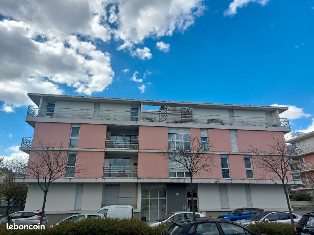 Appartement 4 pièces 93 m² · à Échirolles · 93 m² · 215 000 €