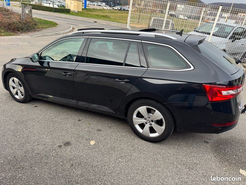 🚘 Skoda superb 2.0 tdi 150 ch toit ouvrant 14 158 HT🚘 (image 10)