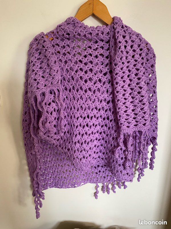 Écharpe Capelée Crochetée Main En Laine Douce - Multicolore Purples - Changement De Fils