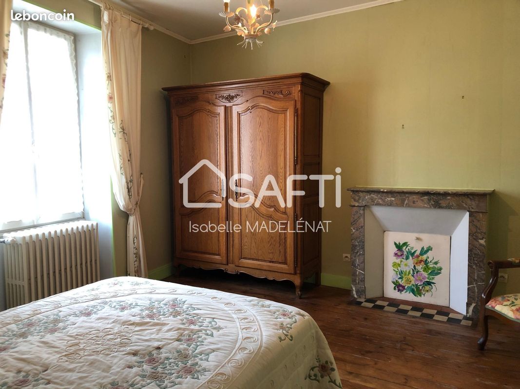 Maison de ville 6 pièces 170 m² - Confolens 16500 (image principale 6)