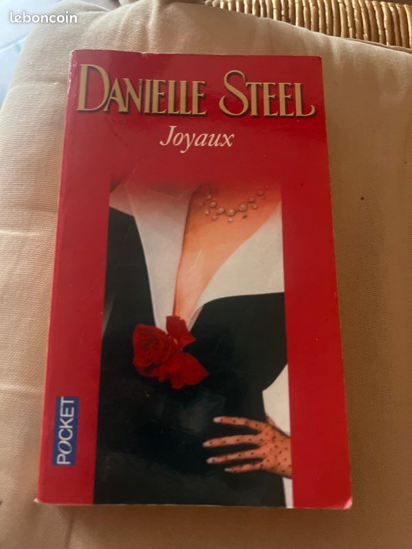 Lot de deux livre Danielle steel : 2 unité (image 1)