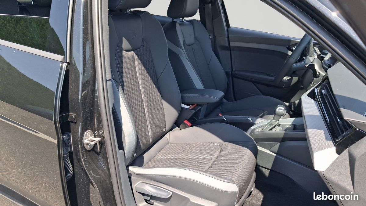 AUDI A1 Sportback 30 TFSI 116 ch S tronic 7 S Line (image 21)
