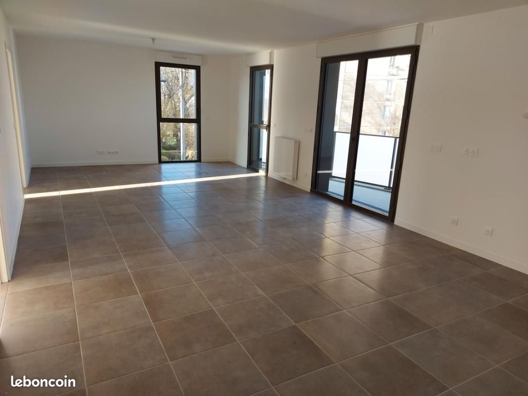 Appartement 4 pièces 86 m² · à Bordeaux · 86 m² · 1 151 €