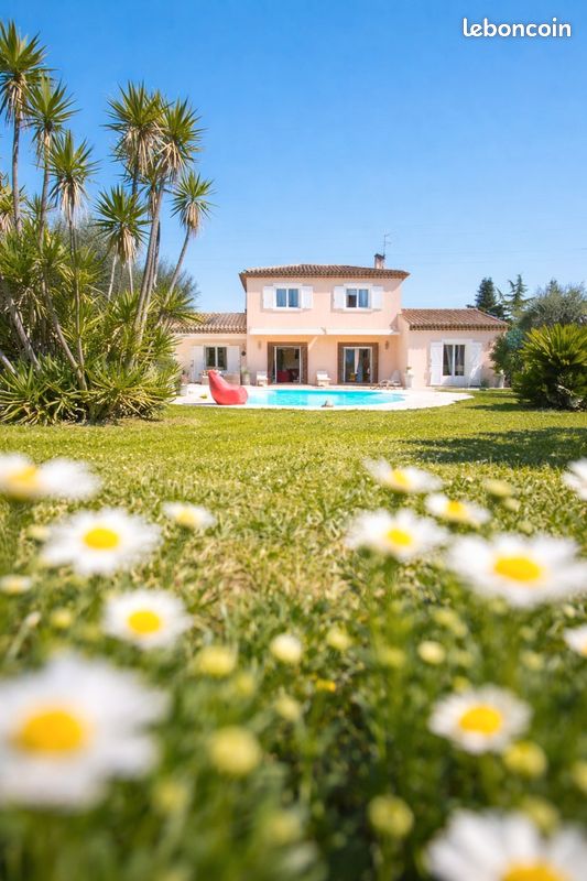 Maison 9 pièces 256 m² · à Mouans-Sartoux · 256 m² · 1 680 000 €
