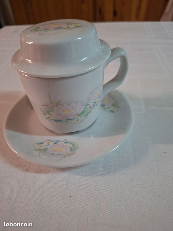 Tasse infusion et assiette dessert (image 3)