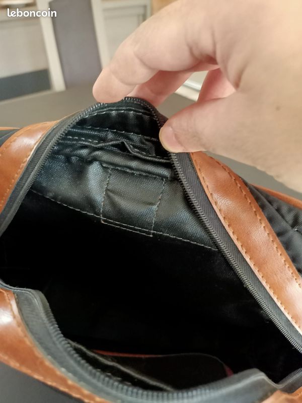 Sac à Dos Samsonite Sneakers Style Messager, Rétro Vintage étiqueté – Unisexe, Compartiment Pour PC, Noir