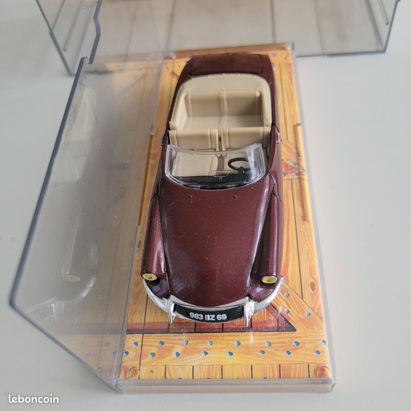 Miniature Citroën DS 19 Cabriolet 1963 - Norev 1/43 - Bordeaux - Neuf Sous Blister