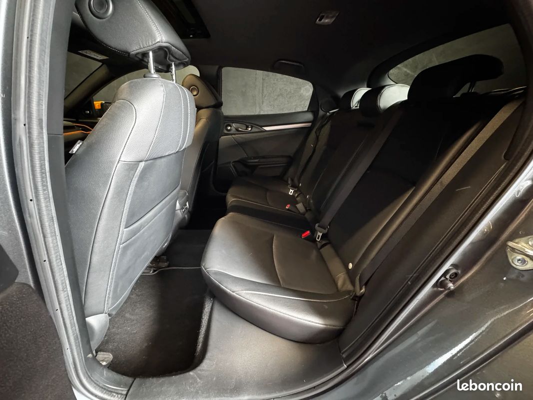Honda CIVIC 1.6 i-DTEC Exclusive Premium Exclusive Premium (image 24)