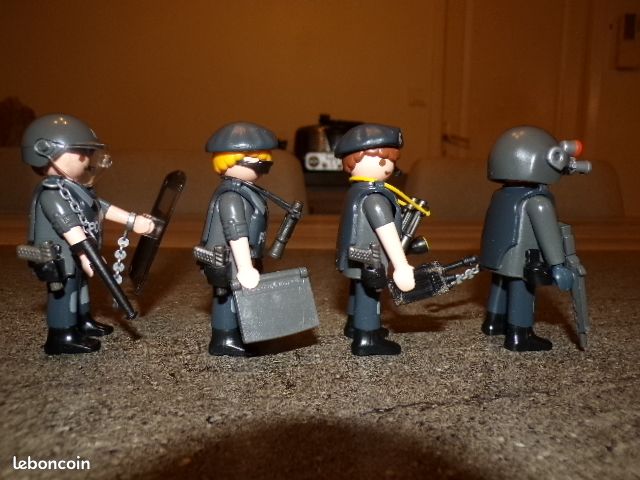 Playmobil personnages policiers (image 2)