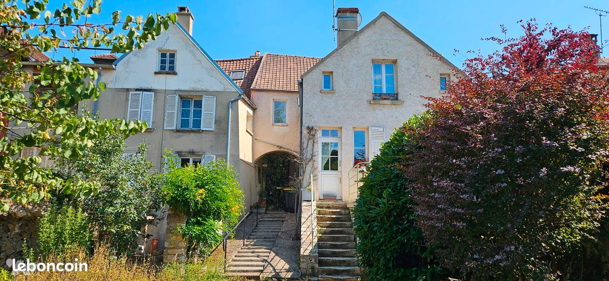 Maison 11 pièces 187 m² · à Vétheuil · 187 m² · 343 200 €