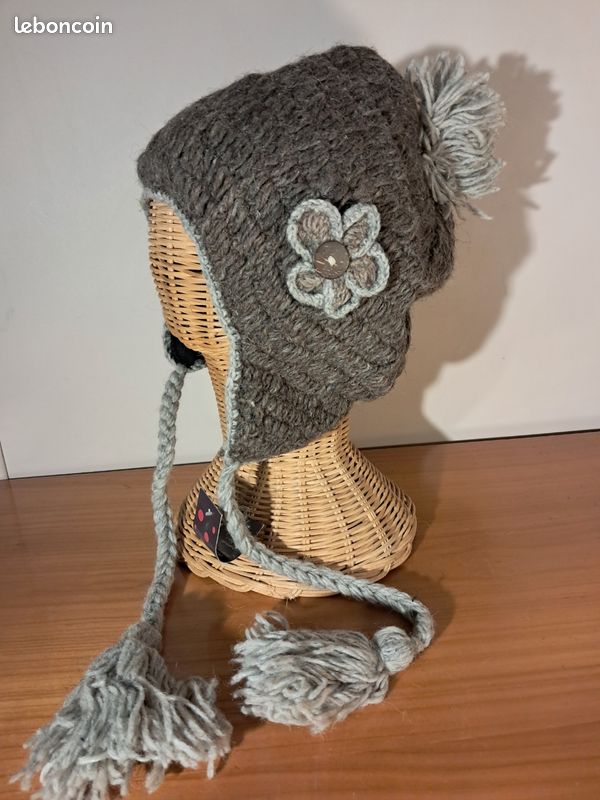modele de bonnet en laine femme