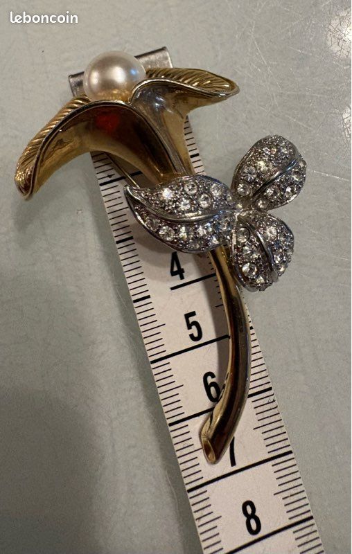Broche vintage, cristaux et perles (image 4)