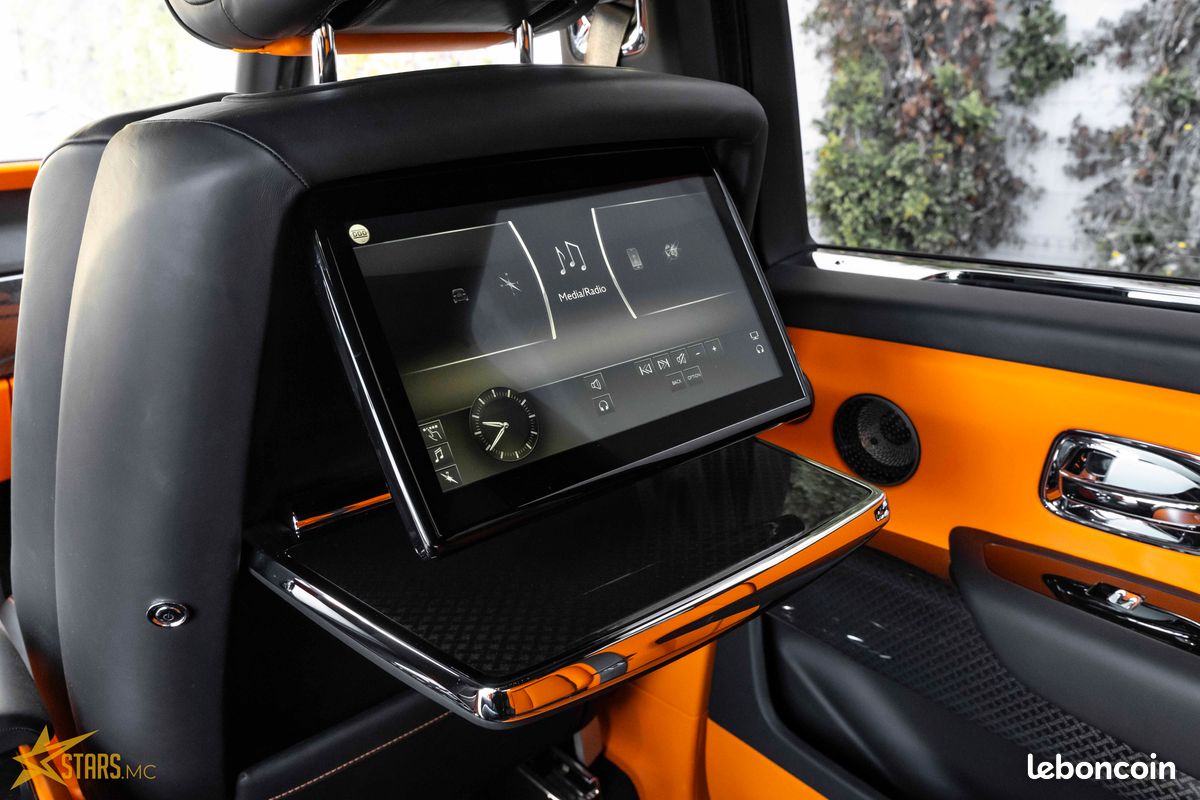 Rolls-Royce Cullinan Black Badge (image 7)