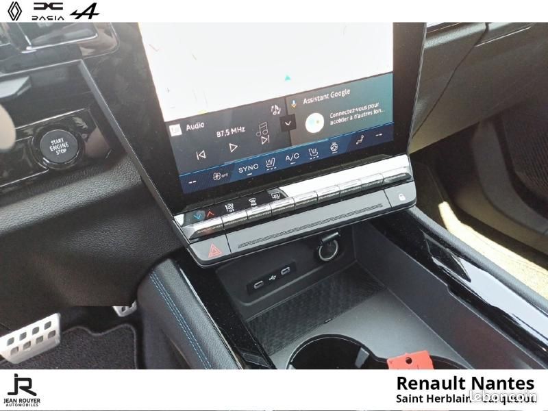 Renault Austral 1.2 E-Tech full hybrid 200ch esprit Alpine - 26 (image 4)