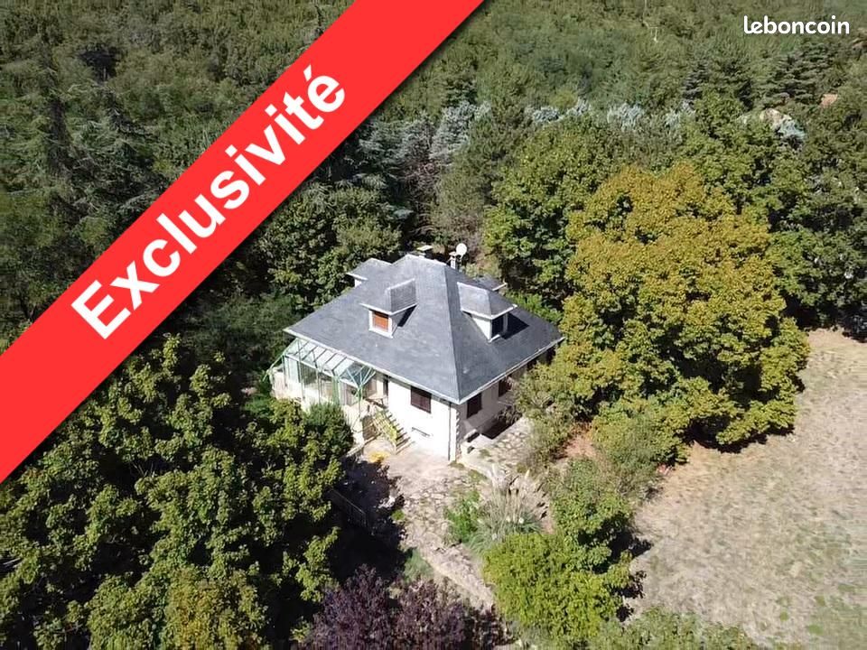 Maison 8 pièces 160 m² · à Vesseaux · 160 m² · 298 000 €