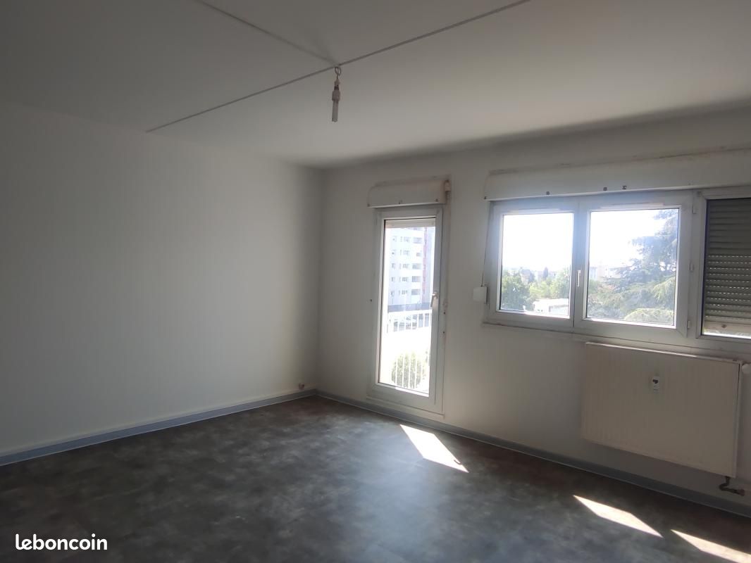 Appartement 1 pièce 39 m² · à Valence · 39 m² · 357 €