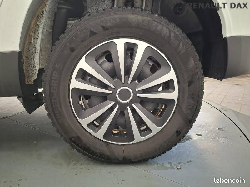 Dacia Duster ECO-G 100 4x2 Essentiel (image 18)