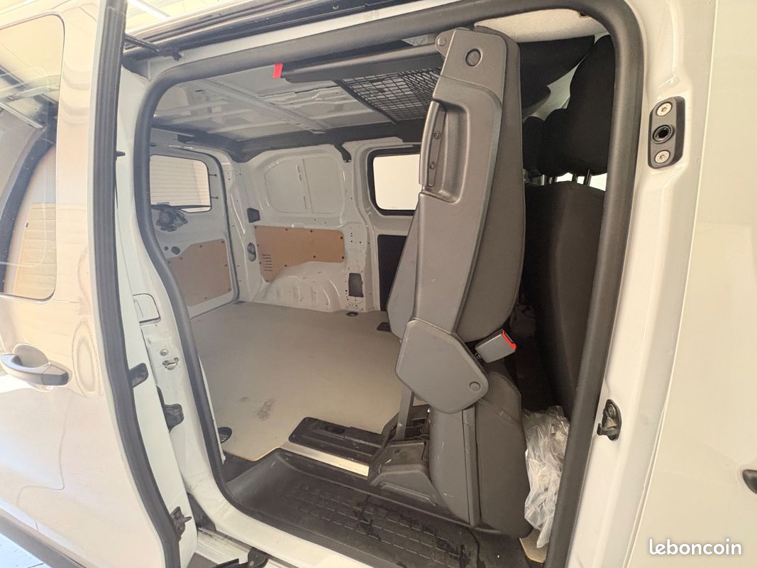 Peugeot EXPERT FOURGON M (L2) Cabine Repliable entretien complet/6 places (image 14)