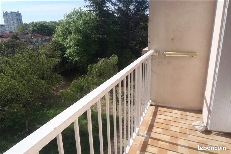 Appartement 3 pièces 59 m² · à Montélimar · 59 m² · 644 €/mois