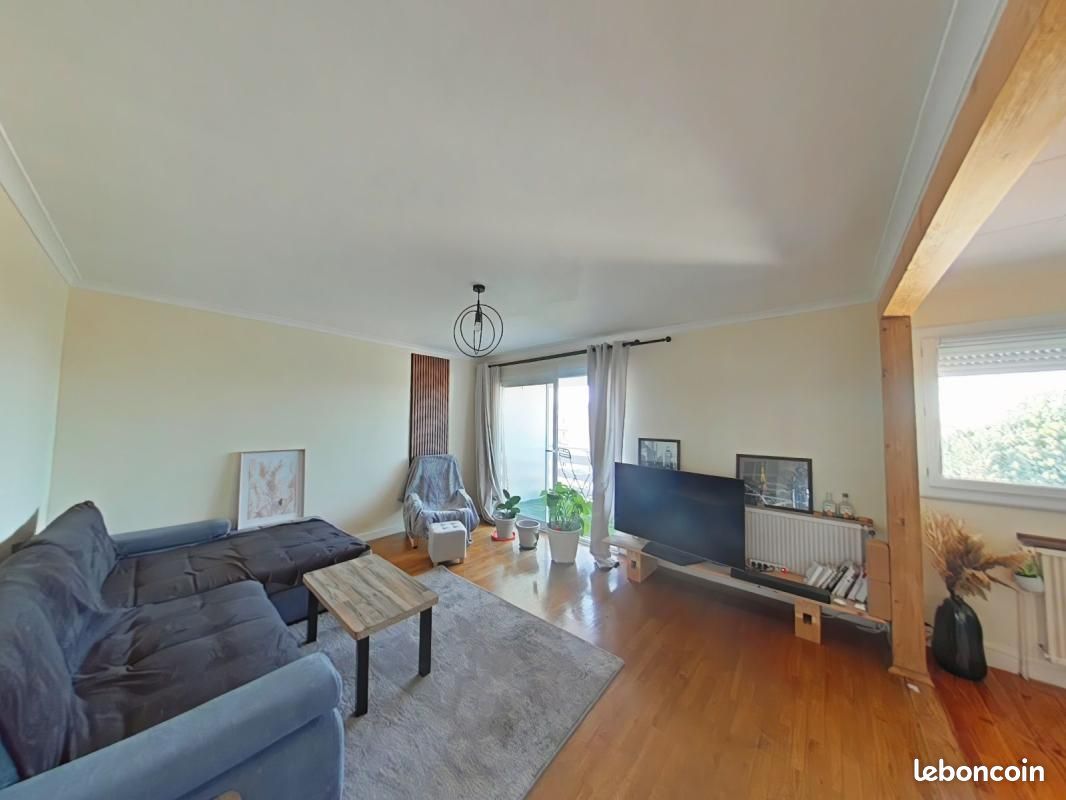 Appartement 4 pièces 73 m² · à Romans-sur-Isère · 73 m² · 720 €