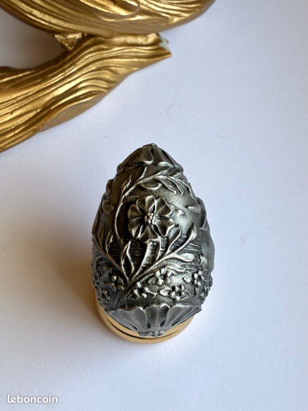 Œuf Franklin Mint en étain plein (1988) - Collection « Treasury of Eggs » (image 9)