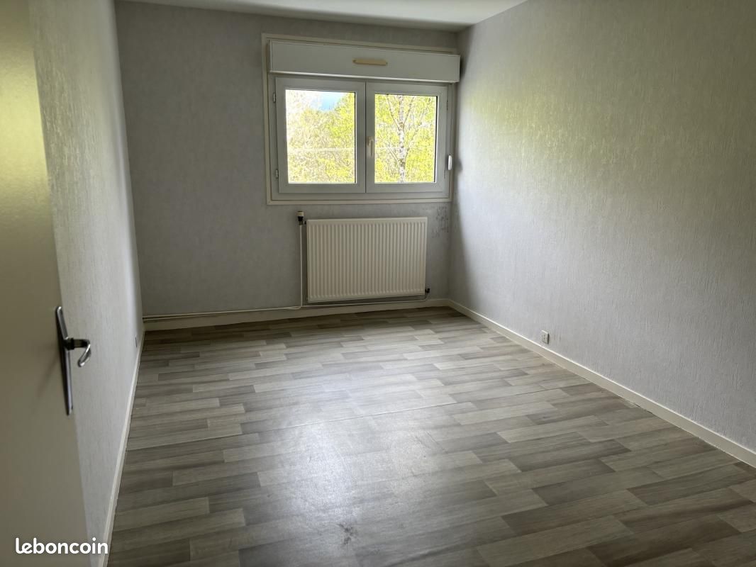 Appartement 3 pièces 70 m² - Treignac 19260 (image 3)
