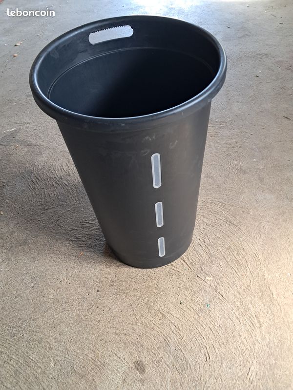 Seau à granules EDA 38 litres (image 3)