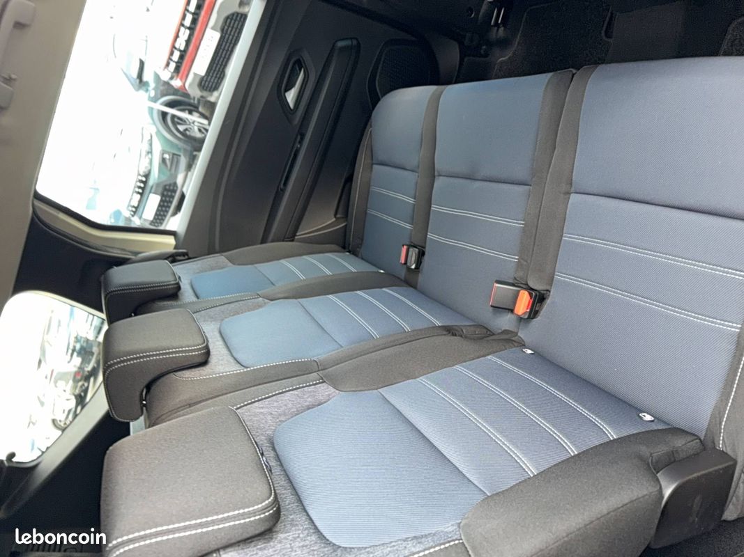 DACIA Jogger ECO-G 120 auto 7 pl Journey (image 16)