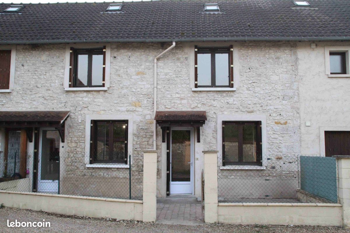 Maison 5 pièces 79 m² · à Limetz-Villez · 79 m² · 880 €/mois