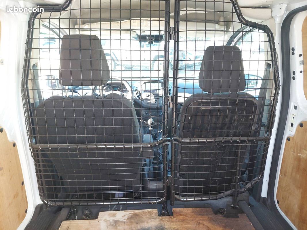 Ford transit courier fgn 1.5 tdci 100 bv6 trend (image 20)