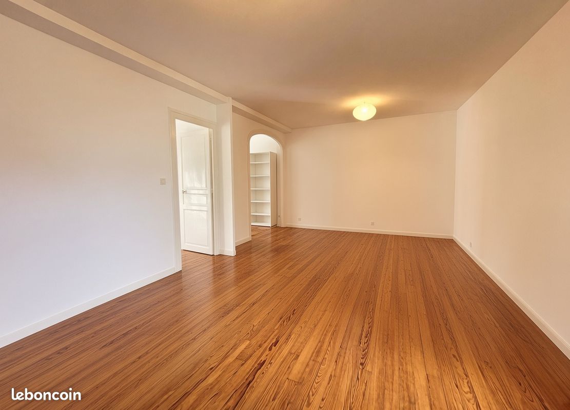 Appartement 4 pièces 80 m² · à Pau · 80 m² · 890 €/mois