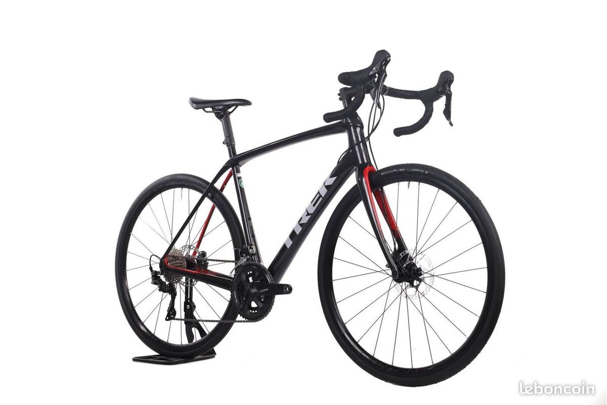 TREK DOMANE SL DISC Vélo de route course Shimano 105