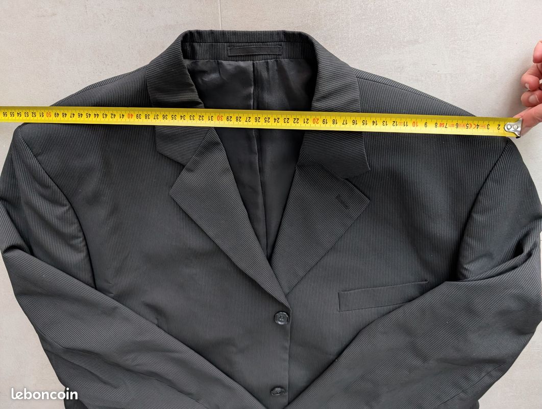 Costume noir à rayures - grande taille (image 2)