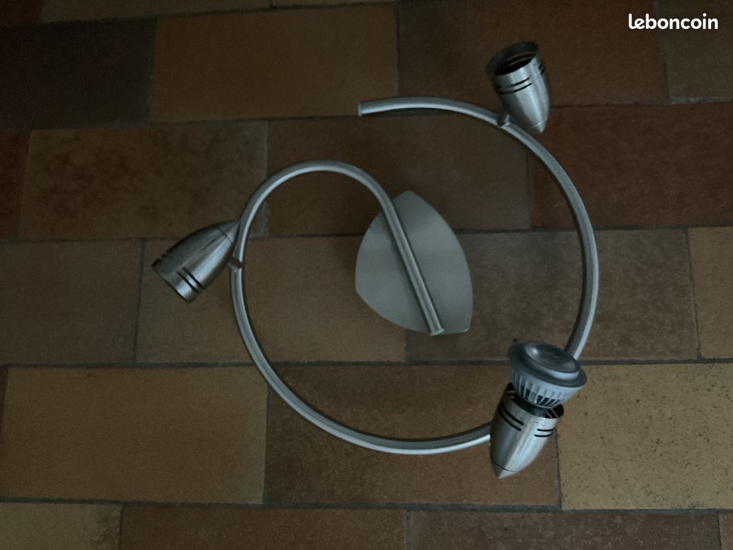 Lustre (image 1)